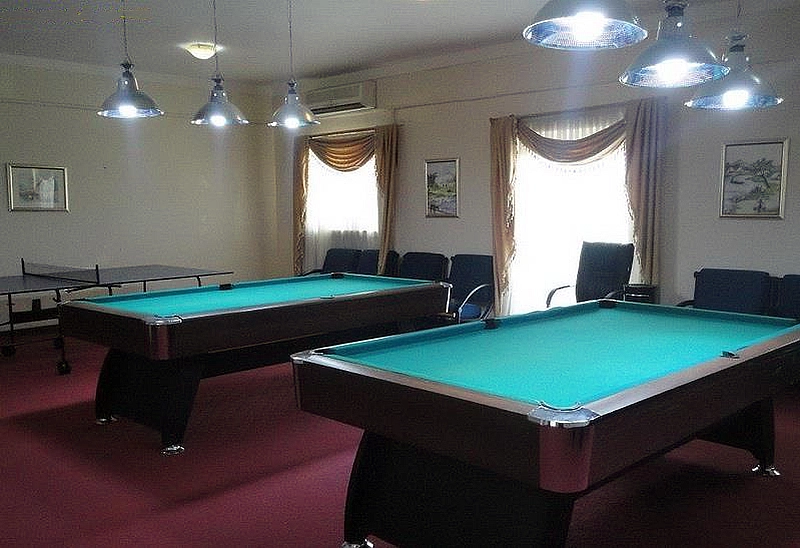 بیلیارد هتل فرشتگان کیش